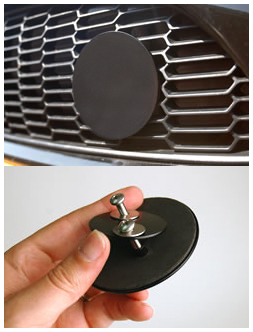 1 MINI Cooper Grill Badge Holder